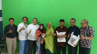 Program Umroh PT RAPP, PWI Riau Lepas 2 Pengurus dan 1 Anggota IKWI Berangkat Umroh